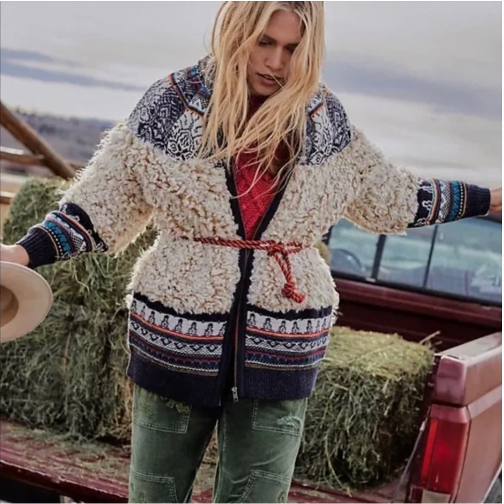 Anthropologie Free People Sherpa Bomber Jacket Sz. Medium Fairyland sweater